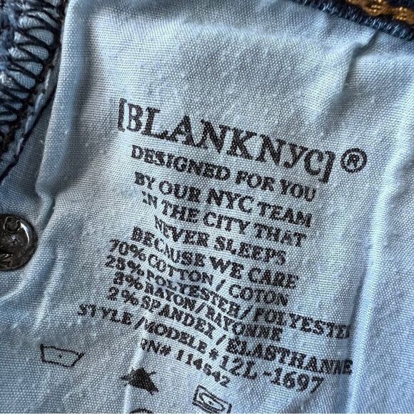 Blank NYC bell hem cropped jeans - Picture 3 of 5